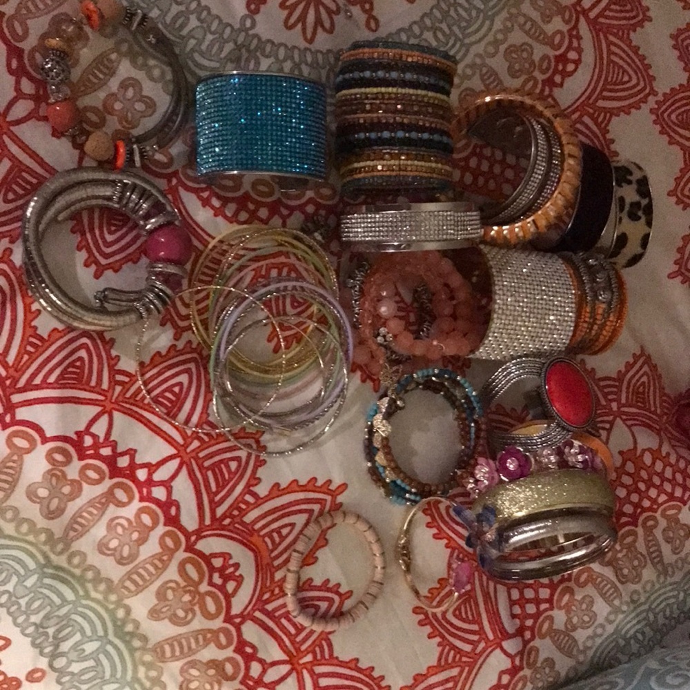 Bundle of bracelets for 25.00